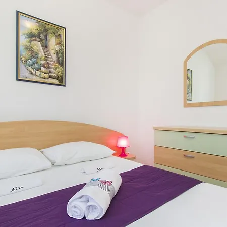 Apartment Enio Murter