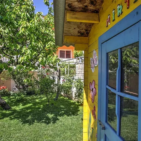 Enio Apartman *